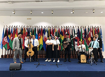 สาขาวิชาดนตรี นำนักศึกษาแสดงดนตรีในงาน
United Nations Day 2018