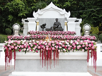 The Ceremony of Remembrance for Queen
consort Sunandha Kumariratana on
occasion of 159th birthday