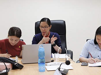 ผศ.ดร.ชุติมา มณีวัฒนา
สอนนักศึกษาจีนแบบออนไลน์
หลักสูตรศิลปะการแสดง ป.เอก