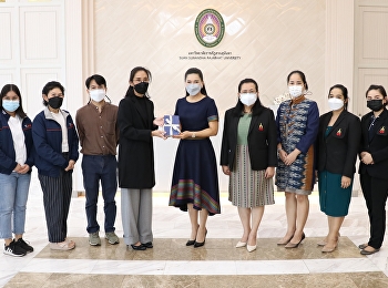 President of Suan Sunandha Rajabhat
University Received a book of research
of Thailand Science Research and
Innovation (TSRI)