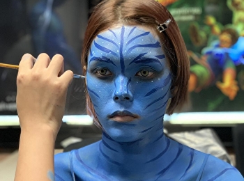 Lecturers and students in Performing
Arts joined with Major cineplex to
promote the movie Avatar 2022