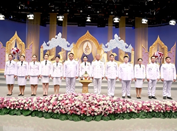 ผศ.ดร.เอกพงศ์ อินเกื้อ
ผู้แทนผู้บริหารคณะศิลปกรรมศาสตร์
เข้าร่วมบันทึกเทปถวายพระพรพระบรมราชินี 3
มิถุนายน