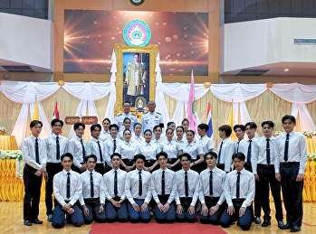 ผู้บริหารและตัวแทนนักศึกษาคณะศิลปกรรมศาสตร์
เข้าร่วมพิธีอัญเชิญตราพระราชลัญจกร