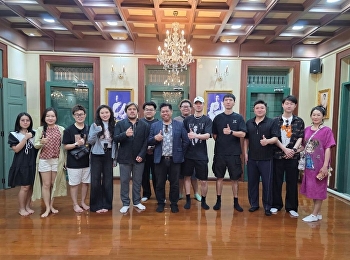 Chinese graduate students majoring in
Music from the Faculty of Fine Arts
participated in extracurricular learning
activities.