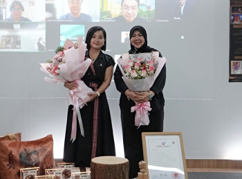 สอบป้องกันวิทยานิพนธ์นักศึกษาชาวจีน
หลักสูตรปรัชญาดุษฎีบัณฑิต
สาขาทัศนศิลป์และการออกแบบ