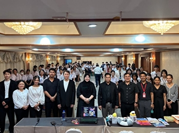 Faculty of Fine and Applied Arts gave
advice on continuing education at NAKHON
PATHOM VOCATIONAL COLLEGE